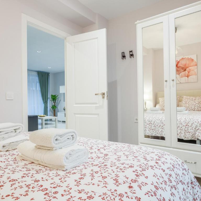 EXCLUSIVO APT 2 HAB-2 BAÑOS-LUMINOSO ↑ CALIDADES - Apartamento de 2 dormitorios - 3