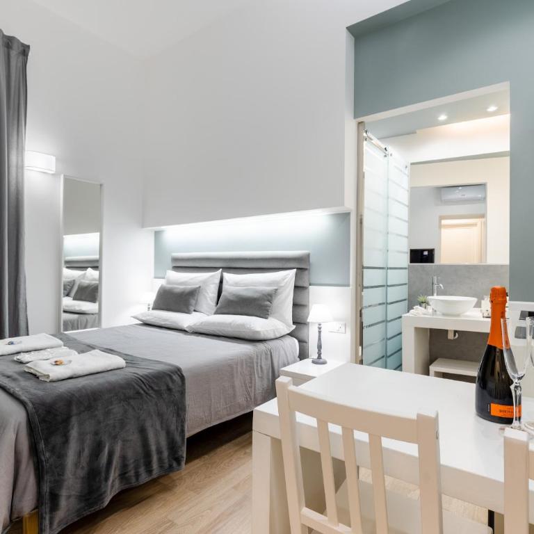 Residenze Chamur Modern & Comfortable Apartments in Palermo - Double Room with Balcony - 15