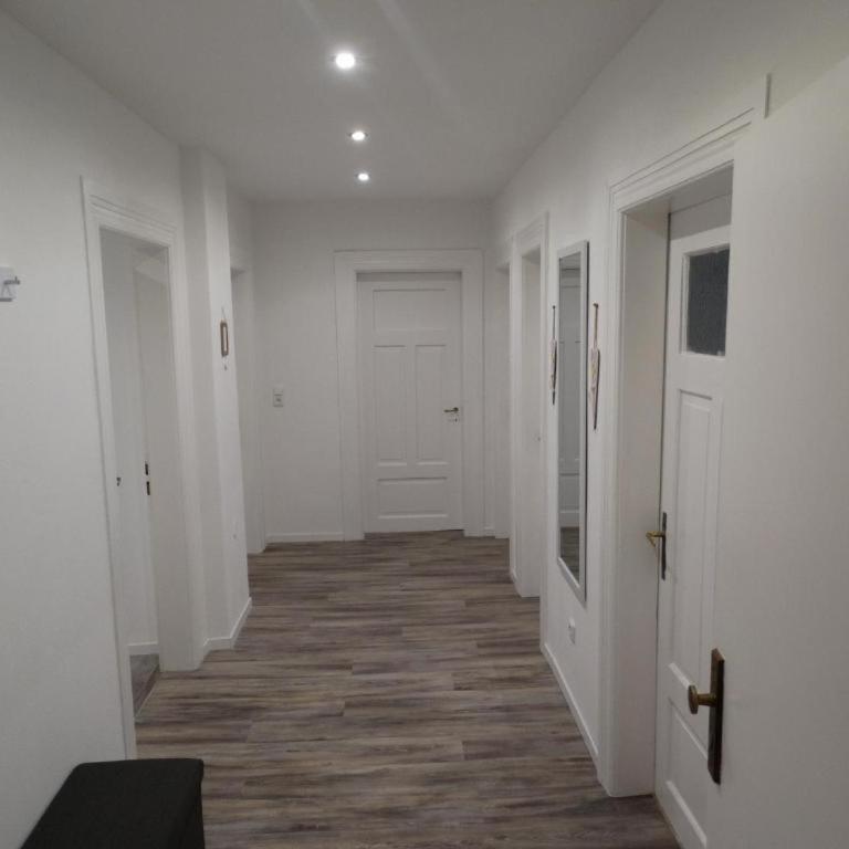 Füssen Apartments - Center Apartments - Deluxe Apartment mit 2 Schlafzimmern und Wohnzimmer - 4