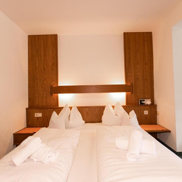 Hotel Vanda - Großes Doppelzimmer - 1