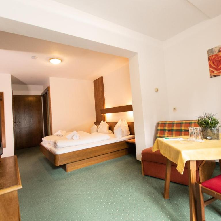 Hotel Vanda - Großes Doppelzimmer - 6