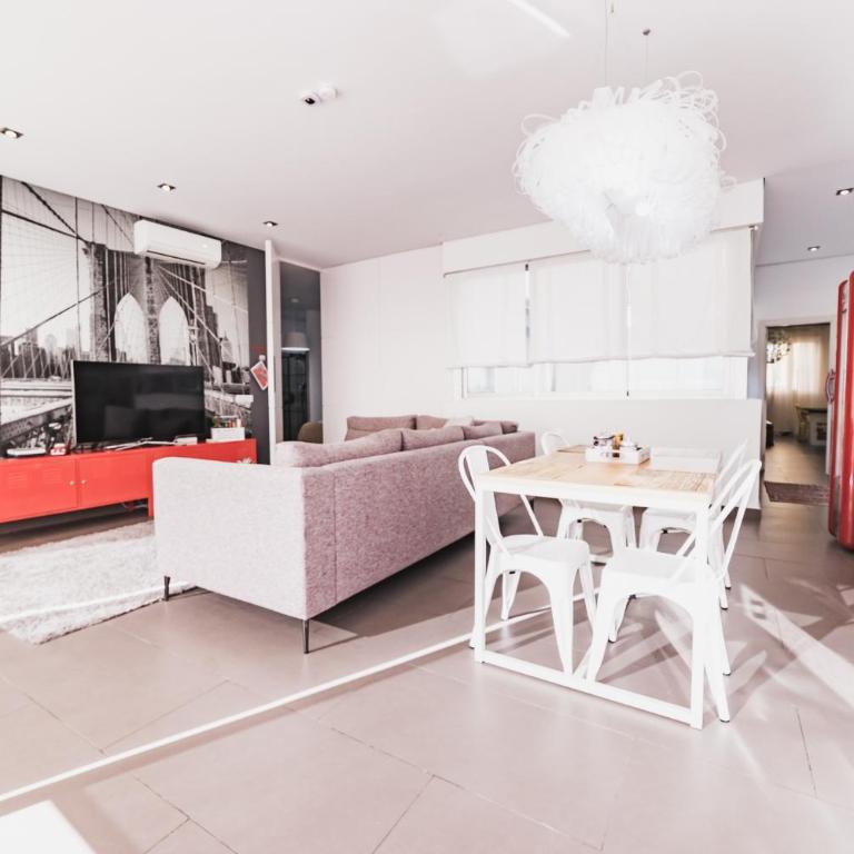 Beach & Urban Attic - Two-Bedroom Attic with Terrace - 8