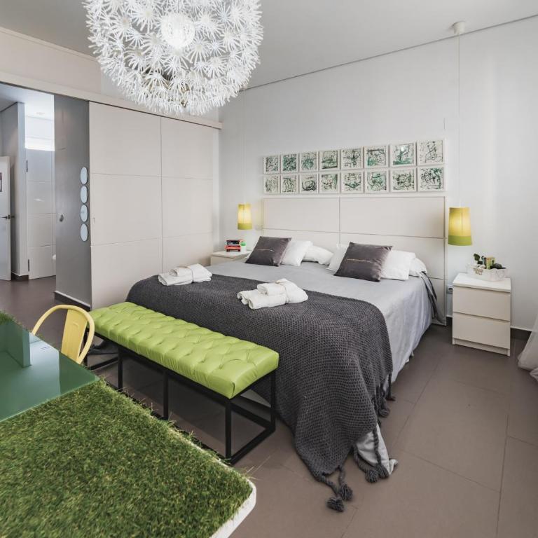 Beach & Urban Attic - Two-Bedroom Attic with Terrace - 21
