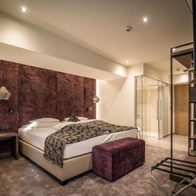 Hotel Goldener Adler, BW Signature Collection - Traditionelles Doppelzimmer - 11