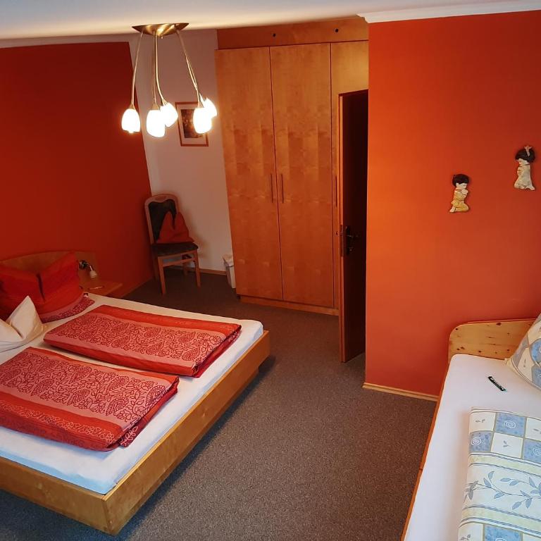 Hutmannhof-Ferienwohnungen - Apartment mit 2 Schlafzimmern - 4