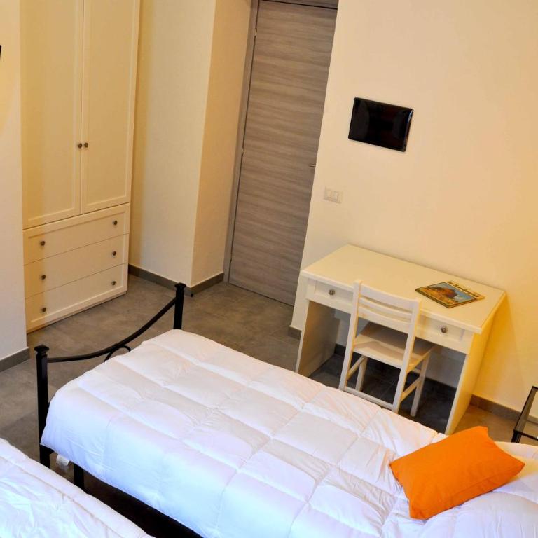 S'arenada - Twin Room with Private Bathroom - 4
