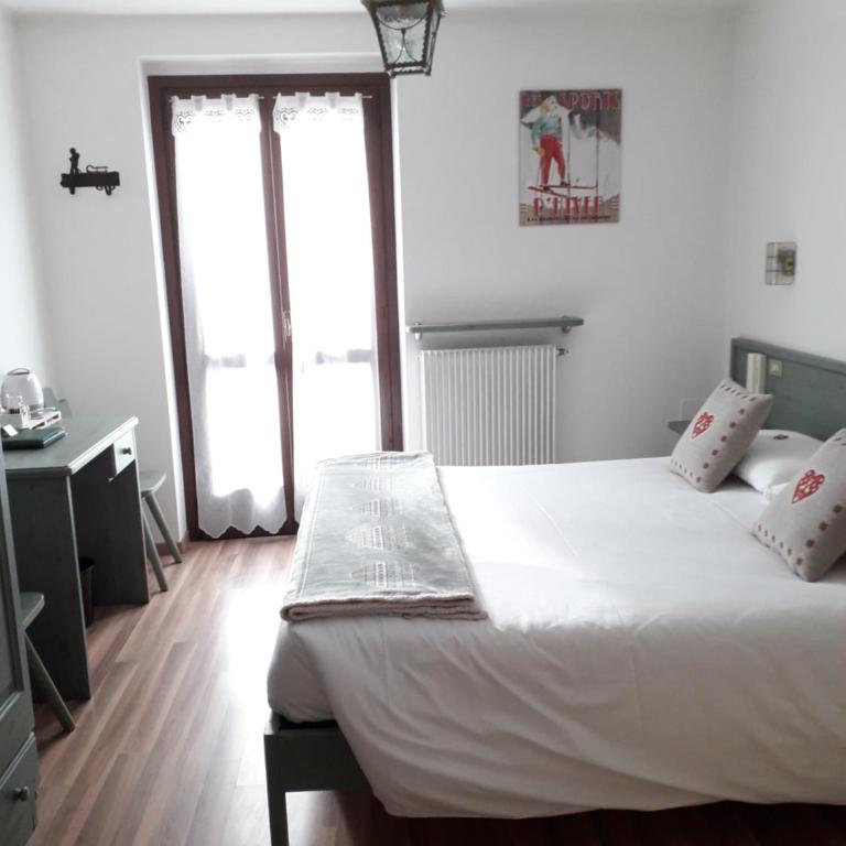 Casa Salvaterra Affittacamere - Habitación Doble con ducha - 1 o 2 camas - 7