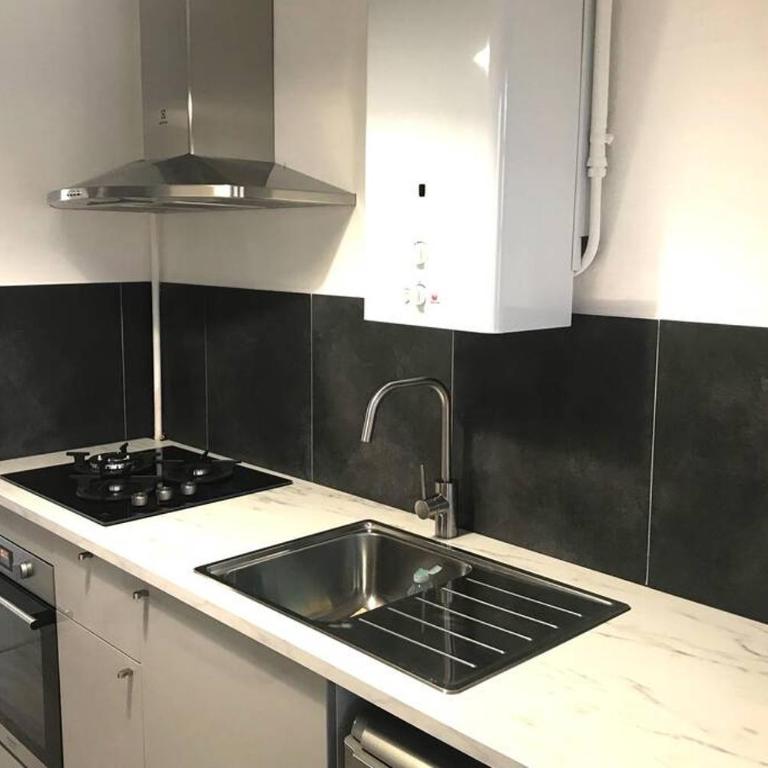 5 pers , 2 chambres Mourillon , Plages à pied , Parking , Ferry Corse - Apartment mit 2 Schlafzimmern - 17