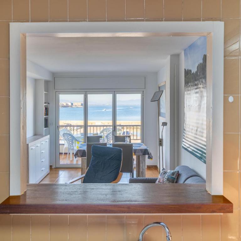 Apartment Meritxell - Apartamento con vistas al mar - 7