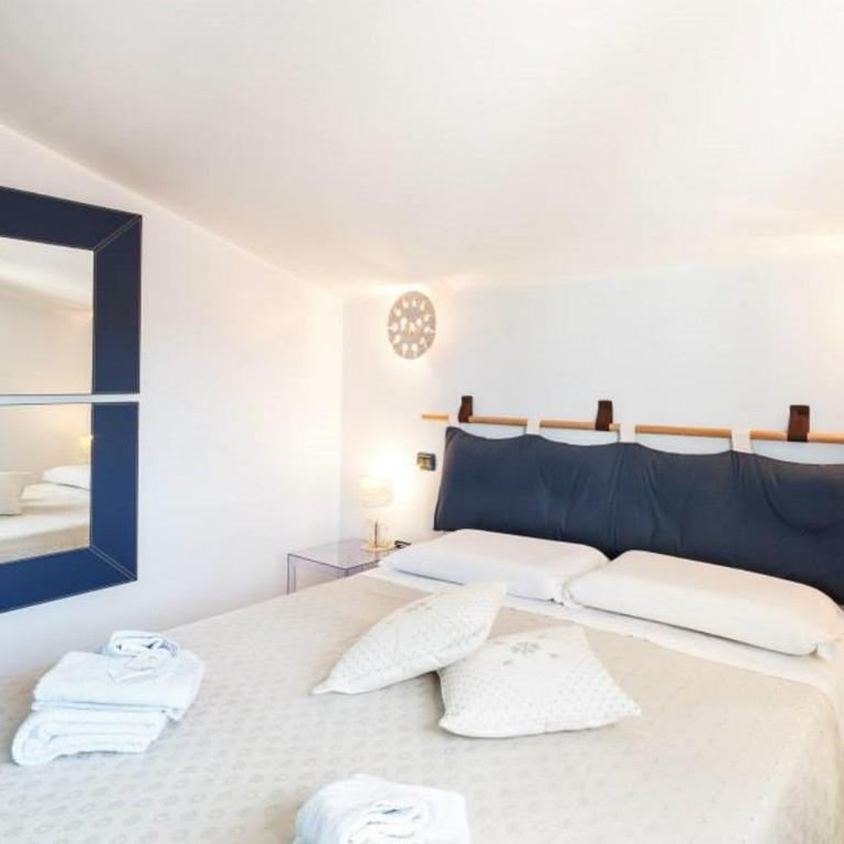 Giaco's Apartments 1 - Two-Bedroom Apartment - 7