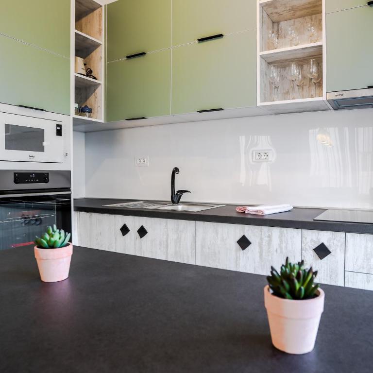 Montesun Boka Apartments - Two-Bedroom Apartment - 36