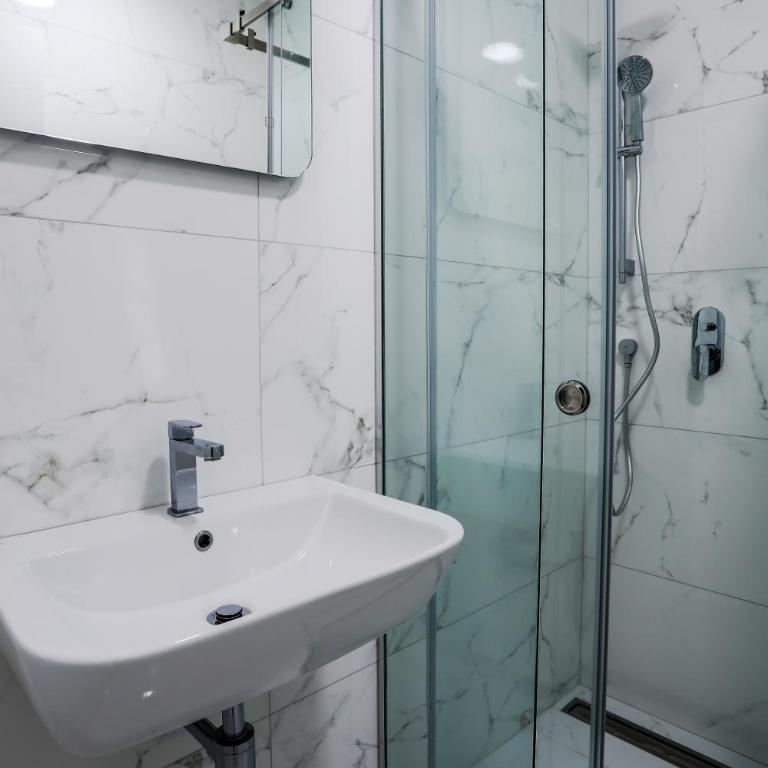 Montesun Boka Apartments - Two-Bedroom Apartment - 24