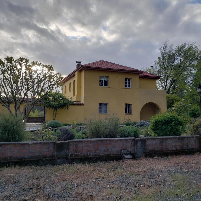 Resort Amanda - Six-Bedroom House - 1