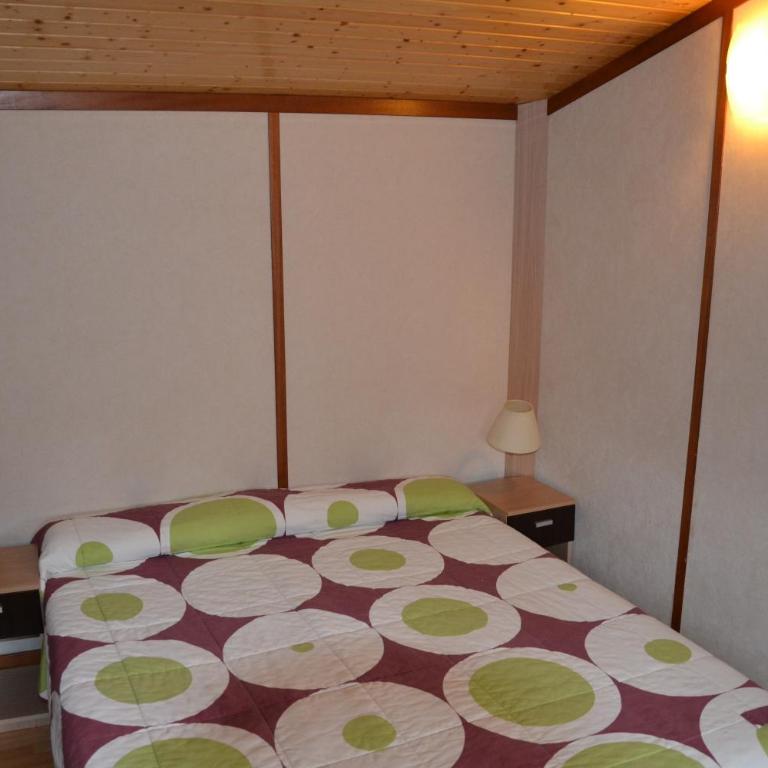 Camping Fuentes Blancas - Bungalow sin cocina (2 adultos) - 2