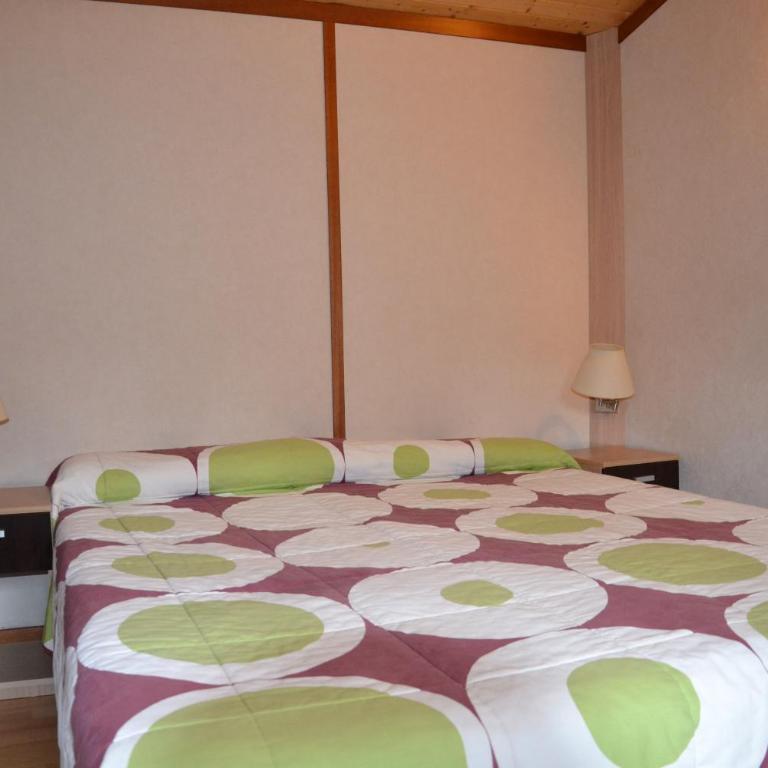 Camping Fuentes Blancas - Bungalow sin cocina (2 adultos) - 3