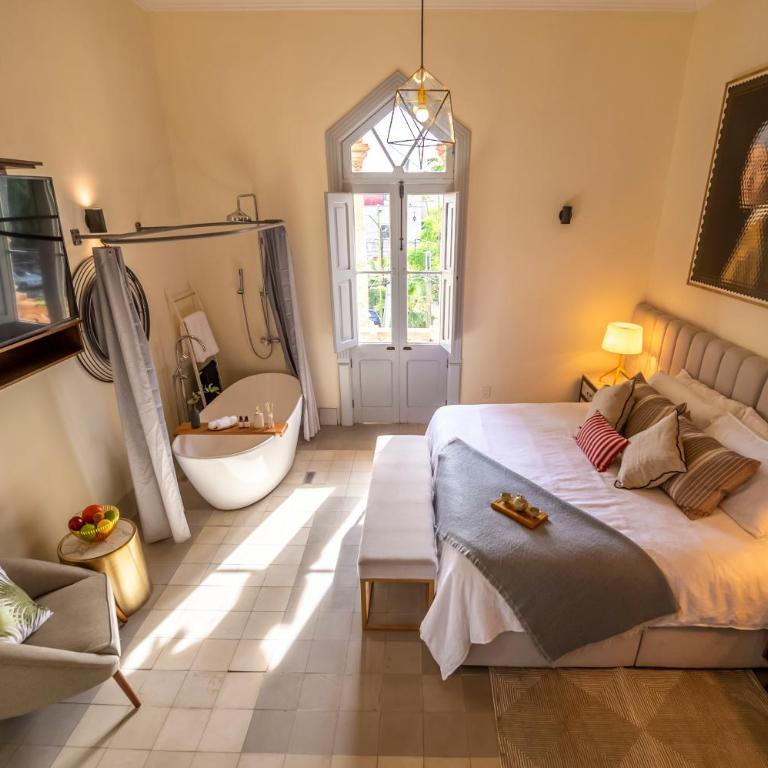 GALA Hotel Boutique - Suite with Terrace - 2