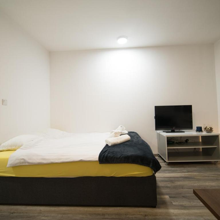 SARAJEVO CENTER STUDIO - One-Bedroom Apartment - 13