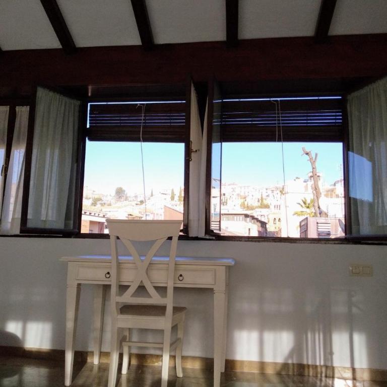 Mirador San Jerónimo-Catedral CTH Granada - Superior Apartment - 18
