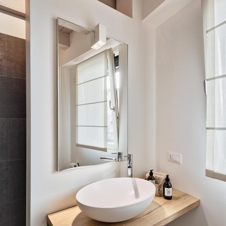Trevisohome BOTTENIGA - Appartement Supérieur - 11