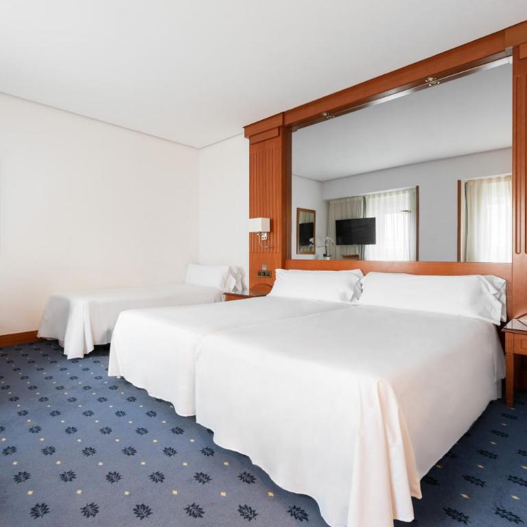 Exe Coruña - Habitación Triple - 3