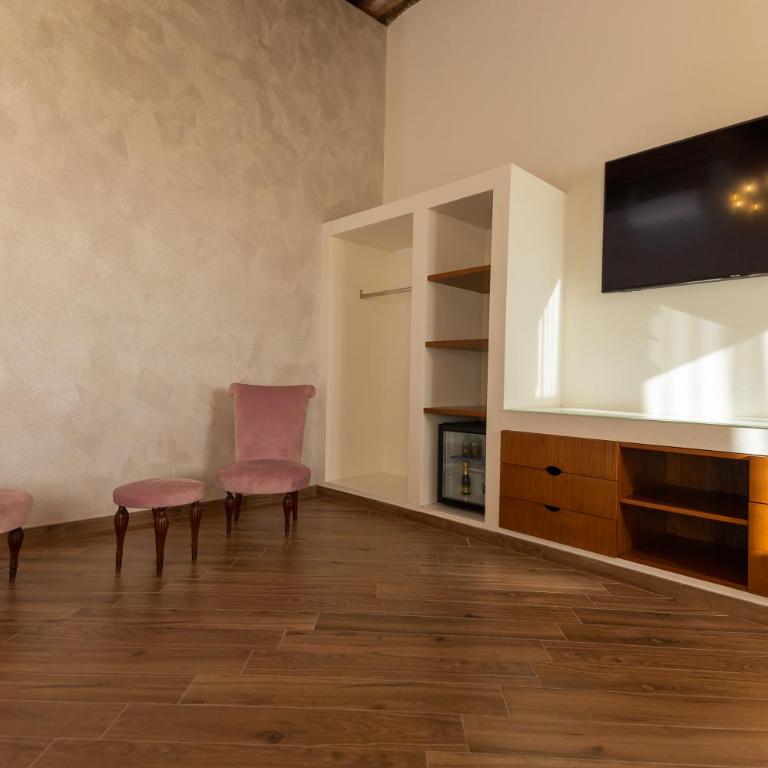 Fattoria L'Olmetto - Double Room with Roll-In Shower - Disability Access - 4