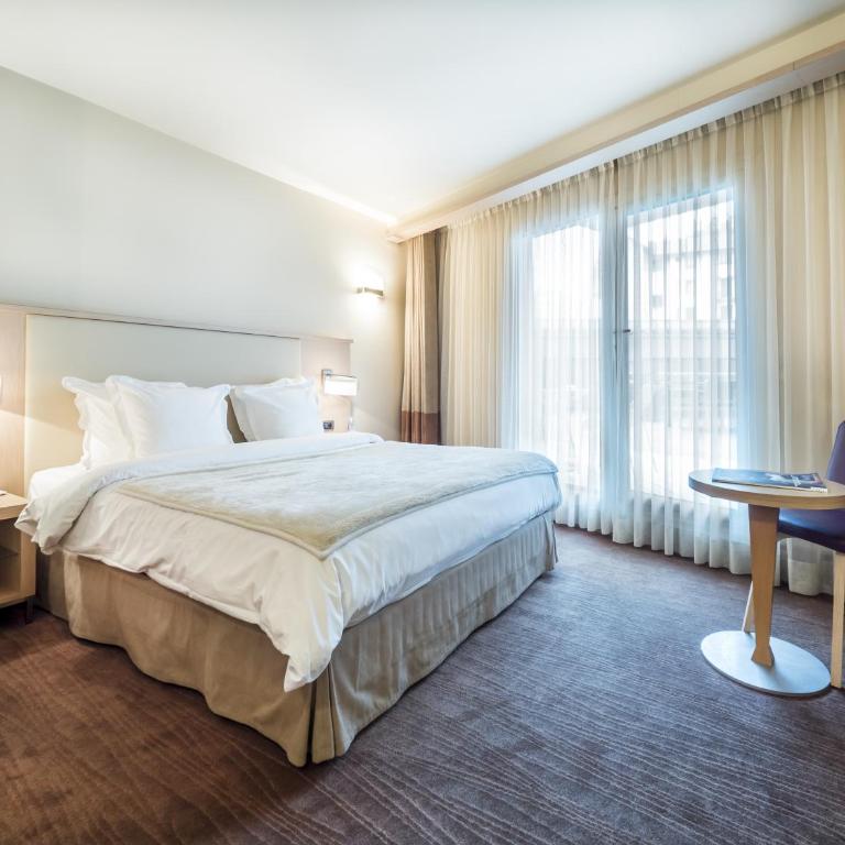 Hôtel Le Pré Carré - Double Room - 4
