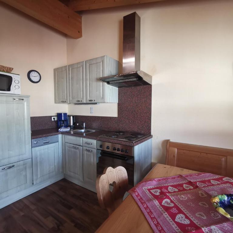 Ferienlandhaus Höfer - Apartment mit 1 Schlafzimmer und Balkon - 8