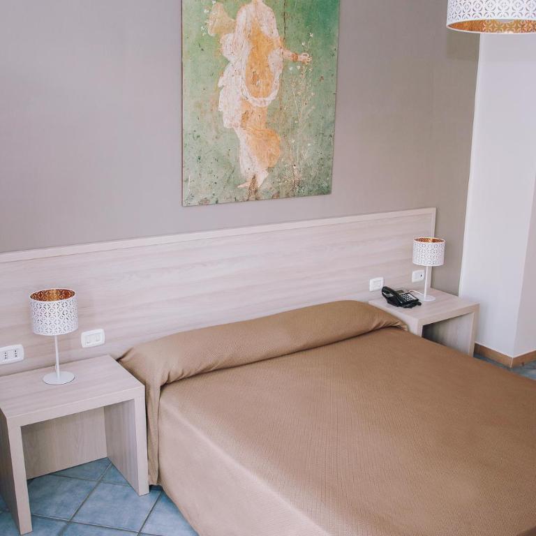 Hotel Piccolo Sogno - Camera Matrimoniale/Doppia con Letti Singoli con Bagno Privato - 37
