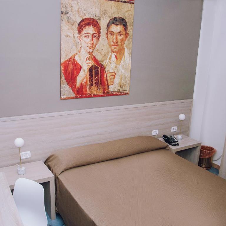 Hotel Piccolo Sogno - Camera Matrimoniale/Doppia con Letti Singoli con Bagno Privato - 24