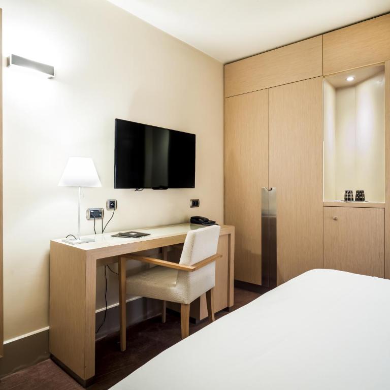 Hôtel Le Pré Carré - Small Double Room - 3