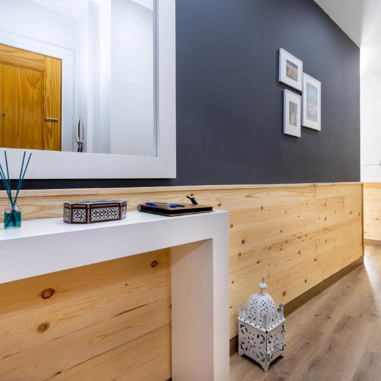 Living Albayzin. Parking & Wifi - One-Bedroom Apartment - 15