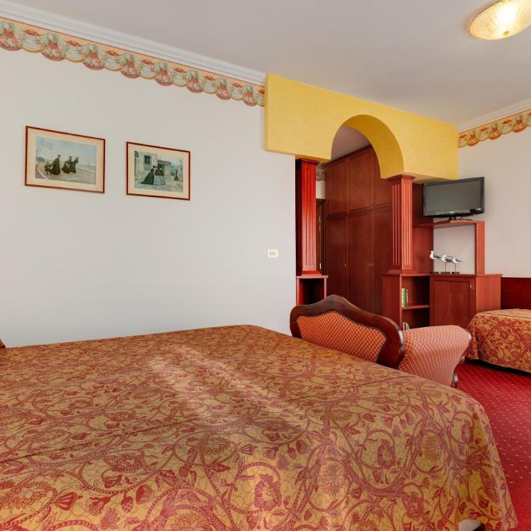 Hotel Napoleon - Junior Suite - 2