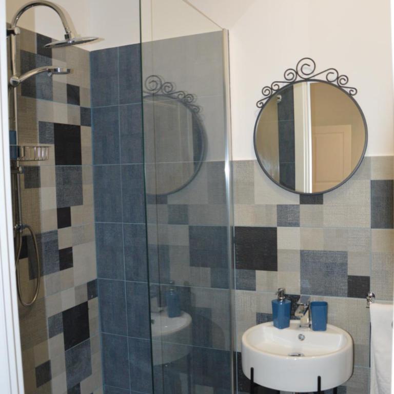 B&B Giardino Bellini-centro - Deluxe Double Room with Balcony - 18
