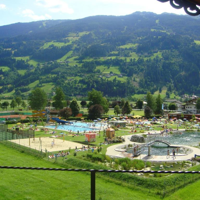 Chalet Dorfbäck - Chalet mit 6 Schlafzimmern und Terrasse - 55