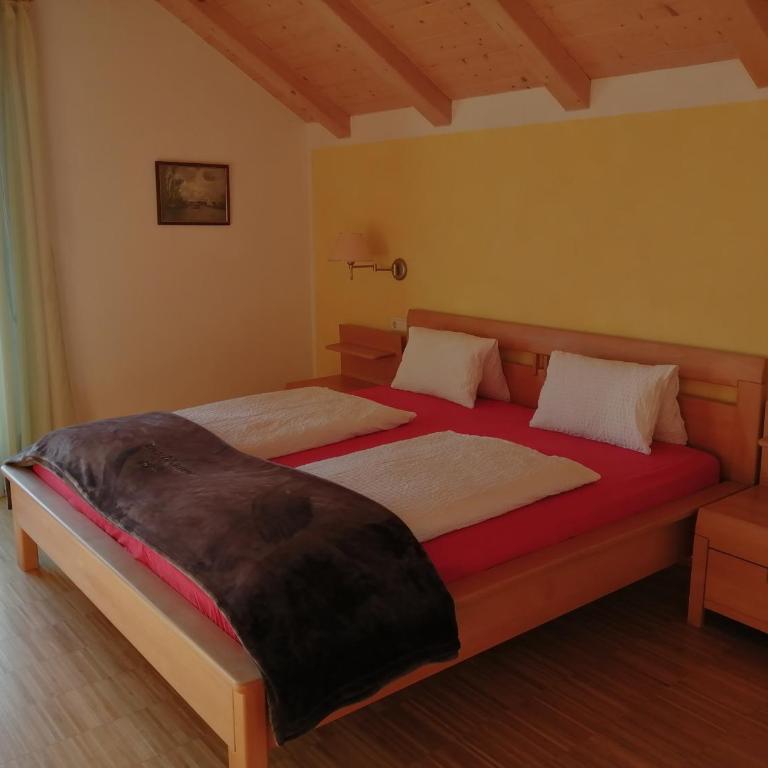 Kerschbamerhof im Süden Südtirols - Three-Bedroom Apartment - 9