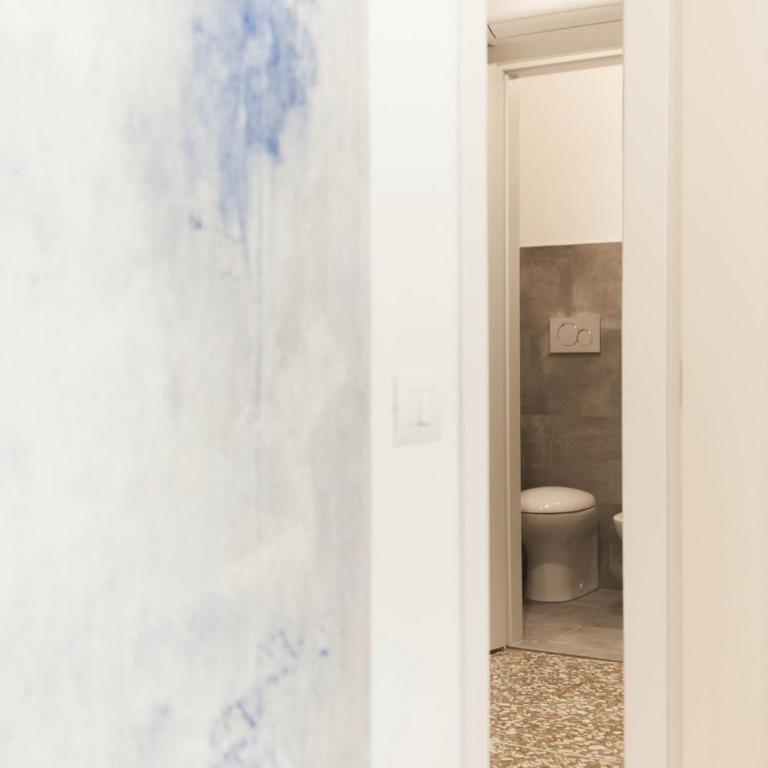 Sleep In Udine - Chambre Double avec Salle de Bains Privative Extérieure - 4