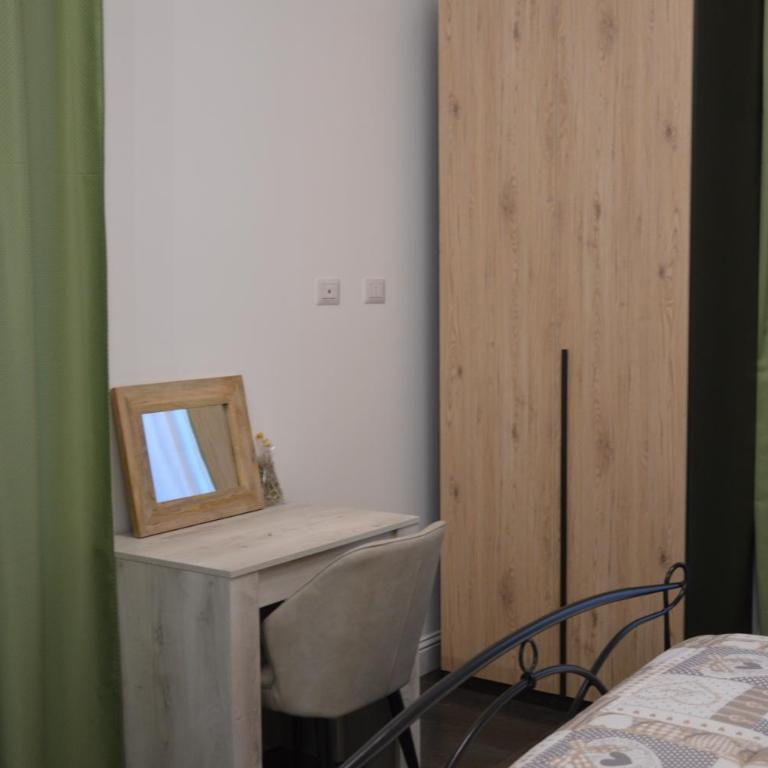 B&B Giardino Bellini-centro - Junior Suite with Balcony - 13
