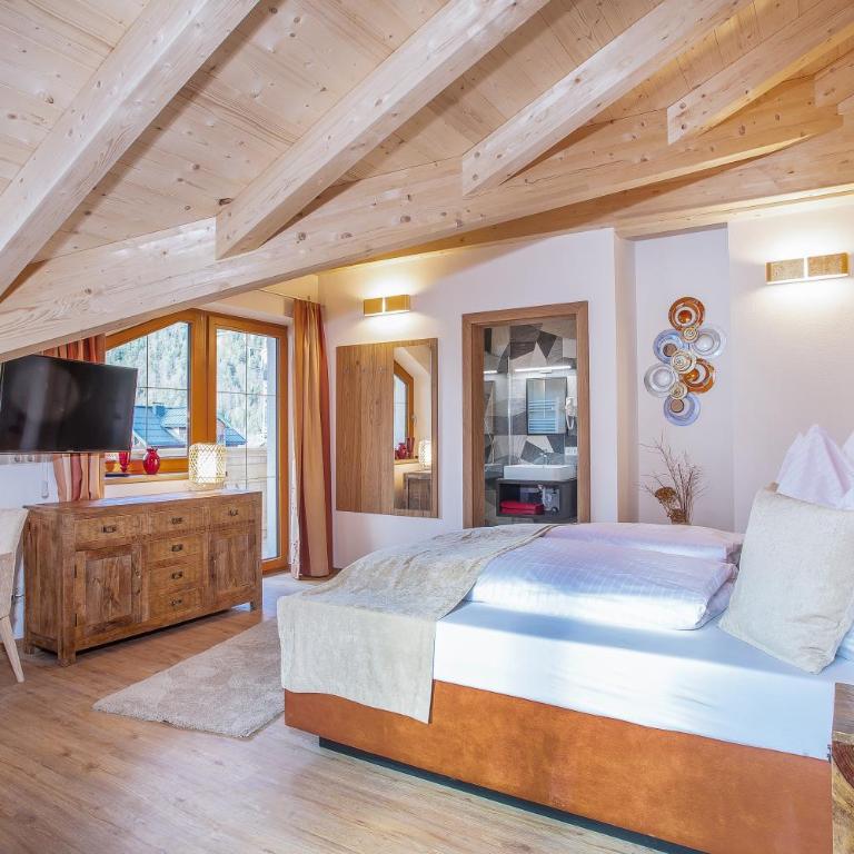 Gasthof Dorfwirt Sandgruber Ges.m.b.H - Großes Doppelzimmer - 18