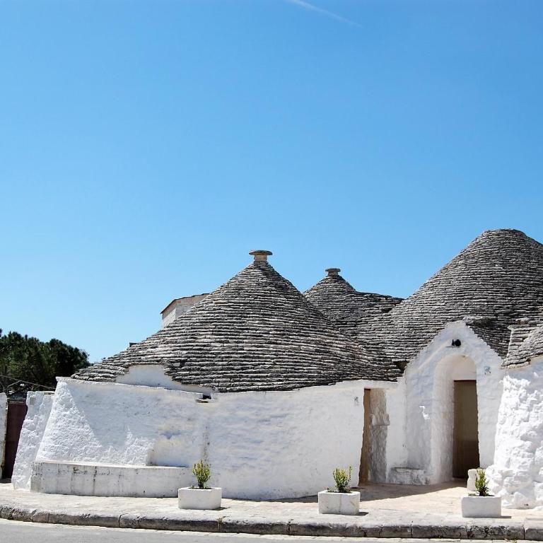 Trulli Holiday Deluxe & Wellness - Suite con Vasca Idromassaggio - 21