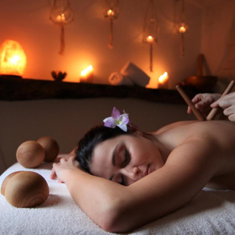 Trulli Holiday Deluxe & Wellness - Suite con Vasca Idromassaggio - 4