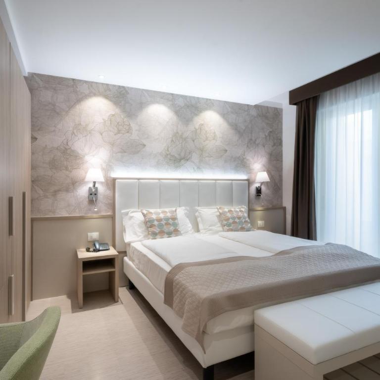 International Beach Hotel - Camera Matrimoniale Comfort - 6