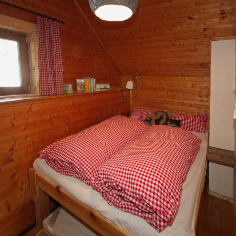 Falkert-Hütte „Beim Almöhi" - Chalet mit Bad - 10