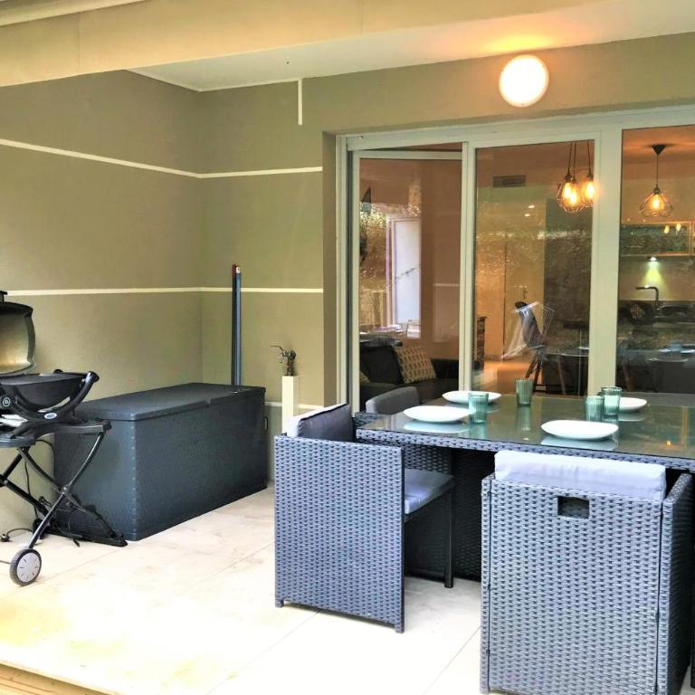 Centre Juan les Pins 1 bedroom with AC, swimming pool and parking - Appartamento - 16