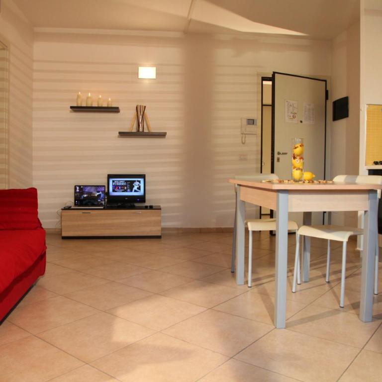 Residence Ilario Suite Hotel - One-Bedroom Apartment with Balcony - 7