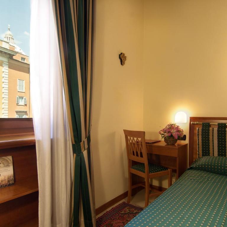 Residenza Paolo VI - Camera Matrimoniale/Doppia con Letti Singoli - 5