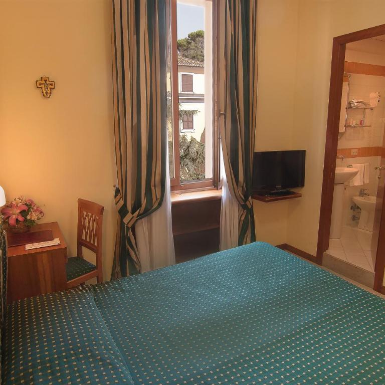 Residenza Paolo VI - Camera Matrimoniale/Doppia con Letti Singoli - 4