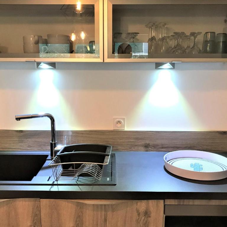 Centre Juan les Pins 1 bedroom with AC, swimming pool and parking - Appartamento - 10