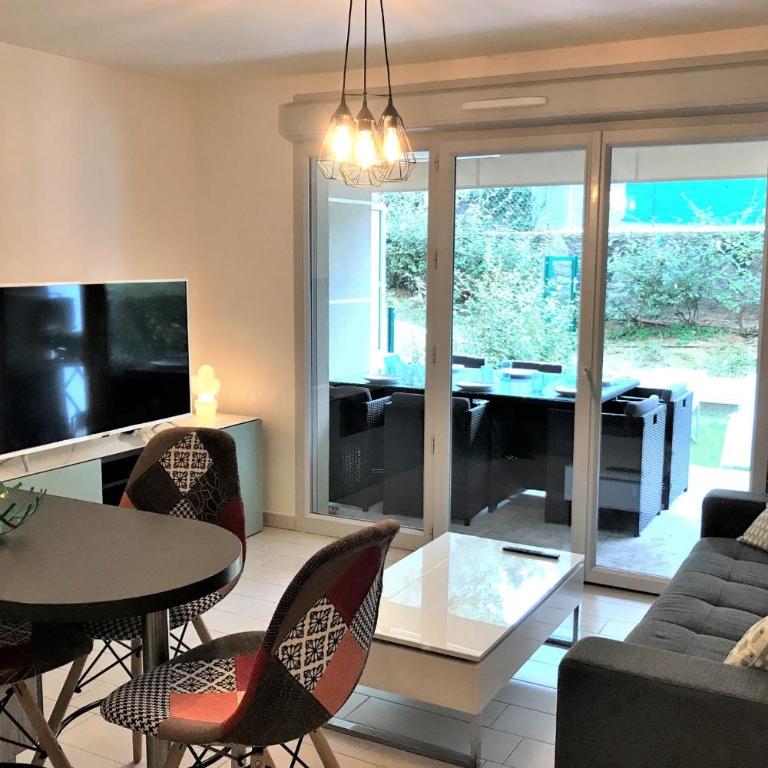 Centre Juan les Pins 1 bedroom with AC, swimming pool and parking - Appartamento - 8