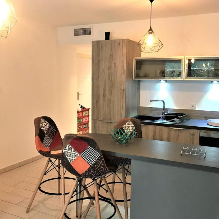 Centre Juan les Pins 1 bedroom with AC, swimming pool and parking - Appartamento - 11