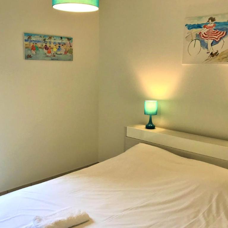 Centre Juan les Pins 1 bedroom with AC, swimming pool and parking - Appartamento - 25